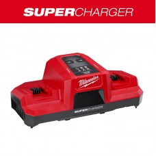 Milwaukee M18™ Dual Bay Simultaneous Super Charger